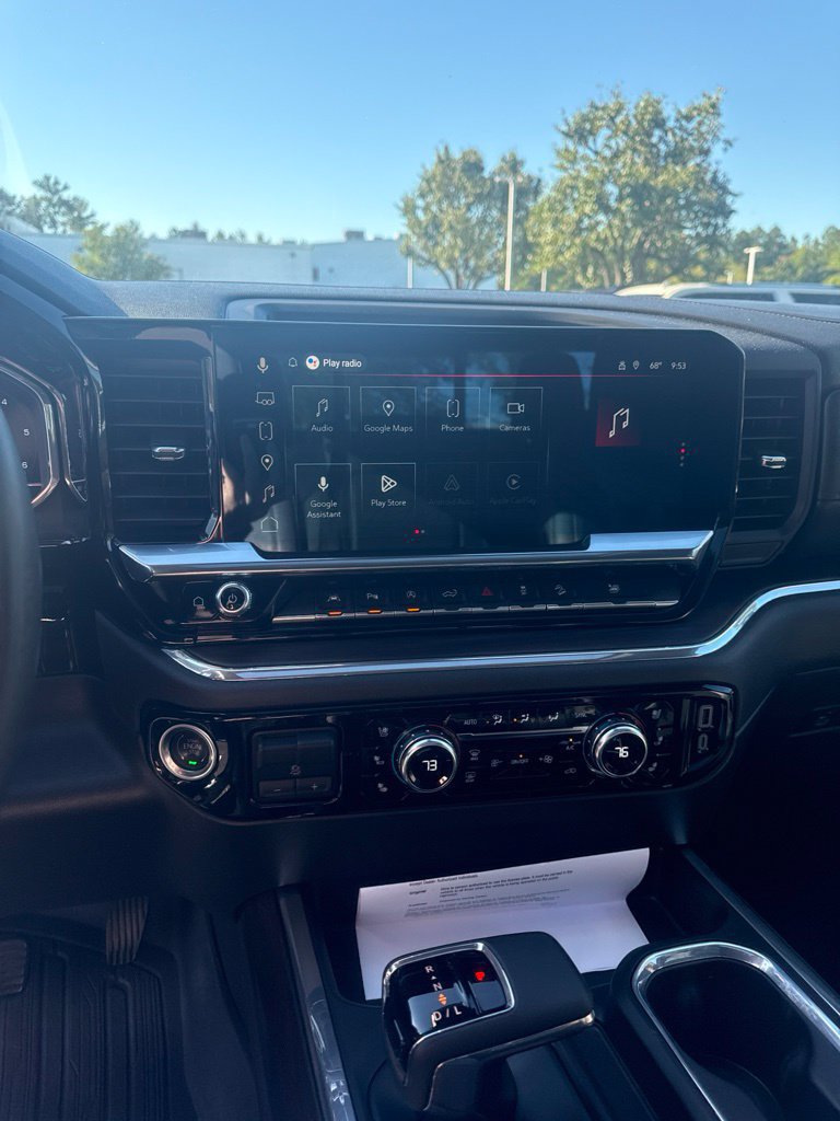 Used 2024 GMC Sierra 1500 SLT w/ SLT Premium Plus Package AWD/4WD image 9