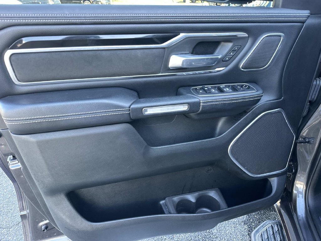 Used 2021 RAM 1500 Laramie AWD/4WD image 18