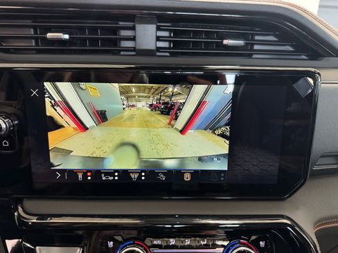 New 2026 GMC Sierra 2500 AT4 image 28