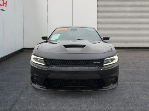 Used 2018 Dodge Charger R/T image 5