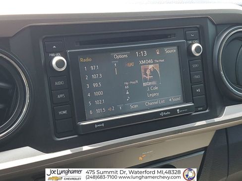 Used 2019 Toyota Tacoma SR5 RWD image 14