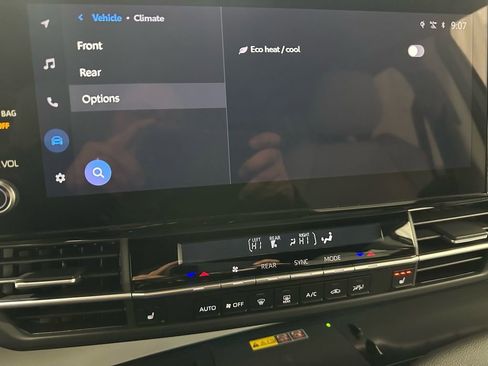 Used 2025 Toyota Sienna XSE image 33