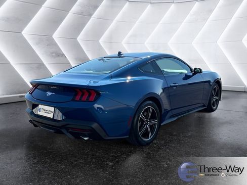 Used 2024 Ford Mustang EcoBoost image 5
