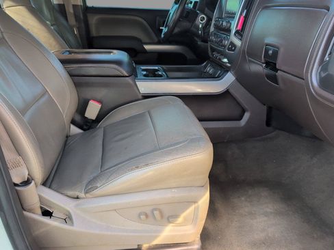 Used 2016 Chevrolet Silverado 1500 LTZ Z71 AWD/4WD image 40