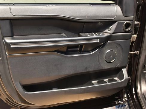 Used 2021 Ford Expedition XLT RWD image 34