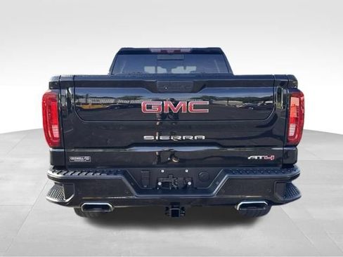 Used 2021 GMC Sierra 1500 AT4 w/ AT4 Value Package AWD/4WD image 5