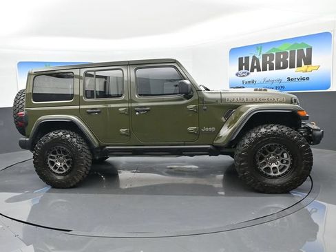 Used 2022 Jeep Wrangler Unlimited Rubicon w/ Xtreme Recon 35" Tire Package AWD/4WD image 7