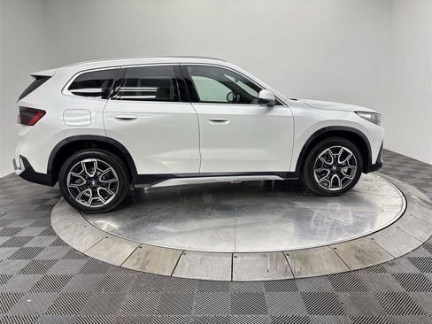 New 2026 BMW X1 xDrive28i w/ Technology Package AWD/4WD image 17
