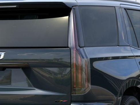 New 2026 Cadillac Escalade V w/ LPO, ONYX Package AWD/4WD image 11