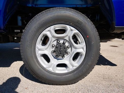 New 2026 Ford F350 XLT w/ XLT Premium Package AWD/4WD image 35