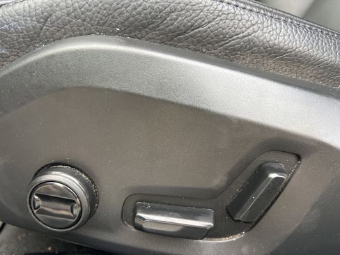 Used 2022 Volvo V60 T5 Cross Country w/ Climate Package image 22