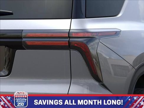 New 2026 Chevrolet Traverse LT w/ Driver Confidence Package AWD/4WD image 11