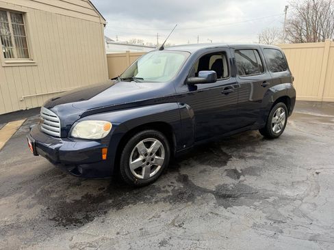 Used 2009 Chevrolet HHR LT image 8