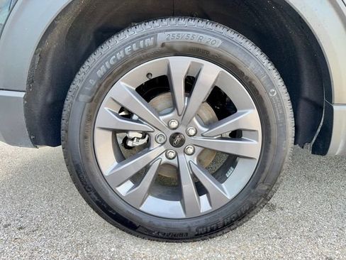 Used 2025 Ford Explorer Active w/ Active Comfort Package AWD/4WD image 31