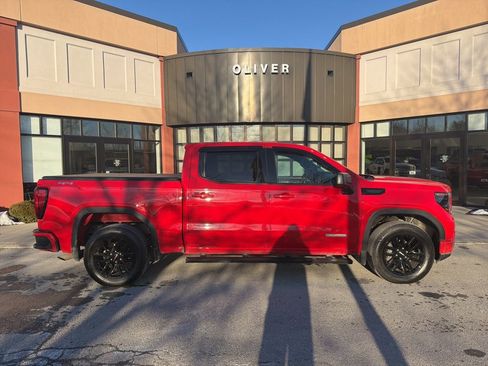 Used 2023 GMC Sierra 1500 Elevation image 8