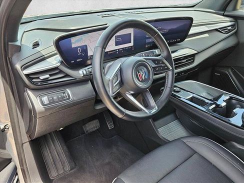 Used 2025 Buick Enclave Preferred FWD image 10