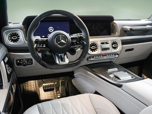 Used 2025 Mercedes-Benz G 63 AMG 4MATIC image 17