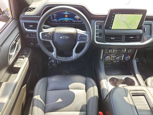 Used 2023 Chevrolet Tahoe Z71 AWD/4WD image 13