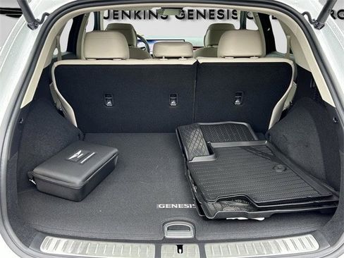 New 2026 Genesis GV70 2.5T Select image 15