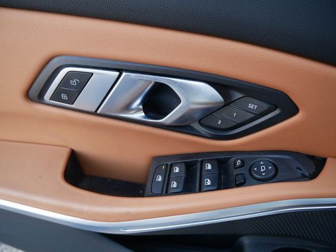 Used 2023 BMW 330i xDrive Sedan image 17