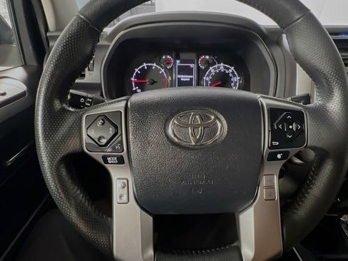 Used 2024 Toyota 4Runner SR5 AWD/4WD image 18