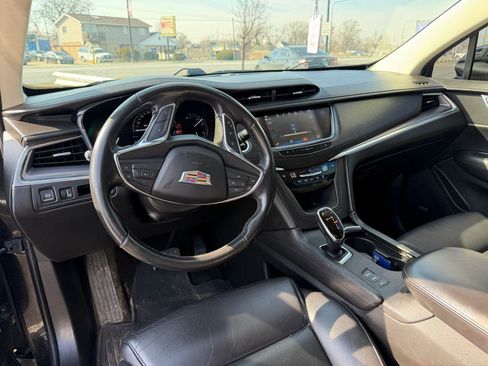 Used 2019 Cadillac XT5 Luxury AWD/4WD image 9