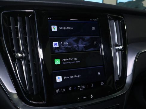 Used 2024 Volvo S60 B5 Core image 27