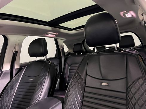 Used 2016 Ford Edge SEL image 25