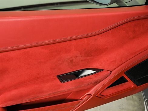 Used 2013 Ferrari 458 Italia Coupe RWD image 18