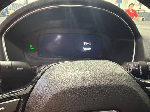 Used 2024 Honda Civic Sport Touring image 7