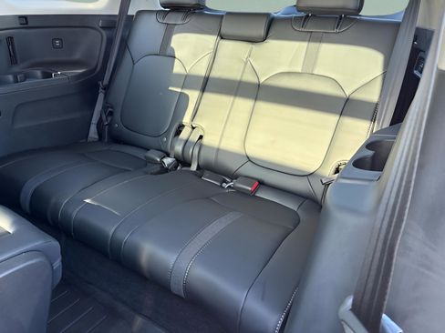 New 2025 Honda Pilot Touring image 22