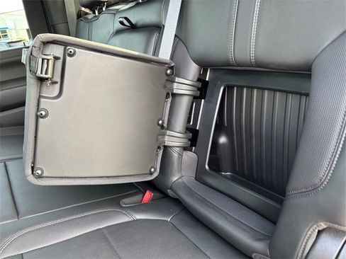 Used 2022 Chevrolet Silverado 3500 High Country image 31