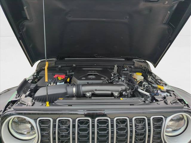 New 2025 Jeep Wrangler Unlimited Sahara w/ Safety Group AWD/4WD image 18