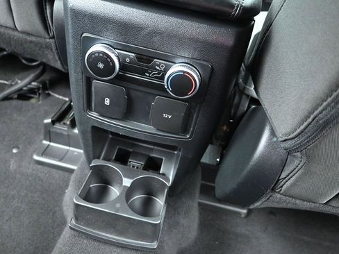 Certified 2022 Ford Explorer XLT image 44