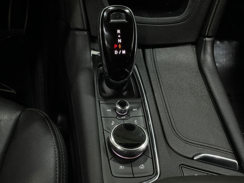 Used 2020 Cadillac XT5 Sportv w/ LPO, Floor Liner Package AWD/4WD image 26