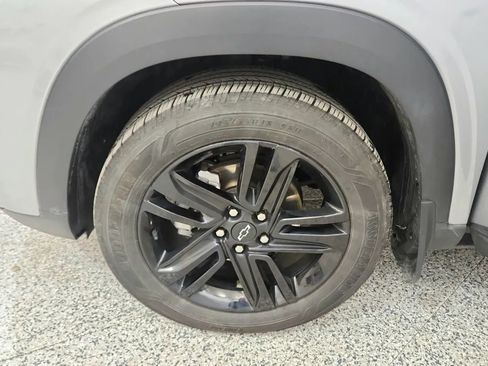 Used 2025 Chevrolet Trax ACTIV w/ Driver Confidence Package image 13