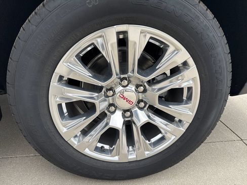 New 2026 GMC Yukon XL Denali w/ Sun & Power Step Package AWD/4WD image 28
