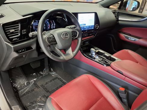 Used 2023 Lexus NX 250 FWD w/ Towing Package (2000 Lbs) image 18