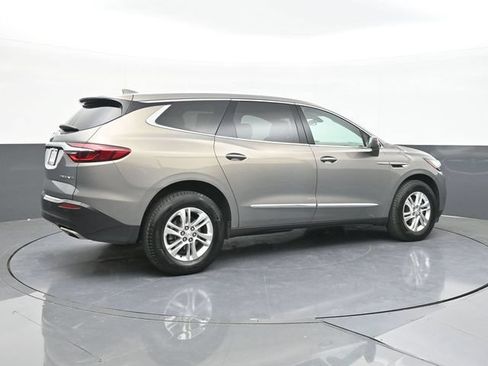 Used 2018 Buick Enclave Essence w/ Trailering Package FWD image 16