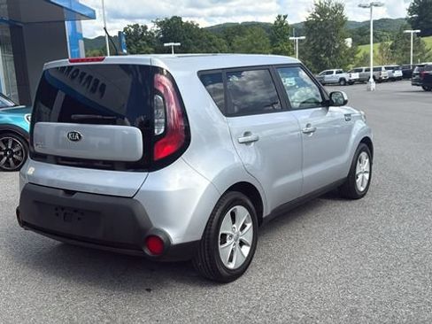 Used 2022 Kia Soul X-Line FWD image 5