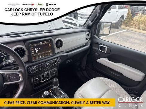 Used 2022 Jeep Wrangler Sahara image 32