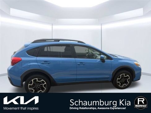 Used 2017 Subaru Crosstrek 2.0i Premium AWD/4WD image 8
