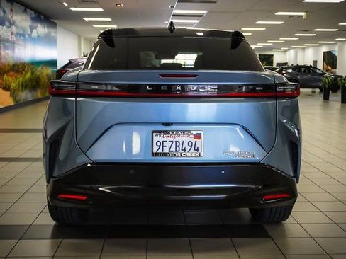 Certified 2023 Lexus RZ 450e Premium w/ Accessory Package (Z1) image 7