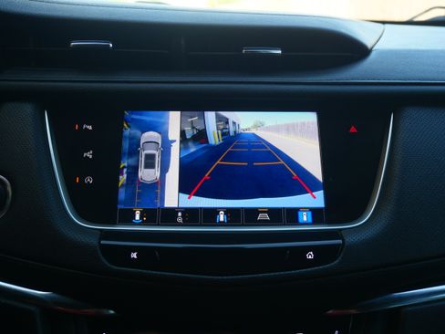 Used 2022 Cadillac XT5 Premium Luxury w/ Technology Package image 16