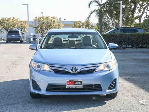 Used 2012 Toyota Camry LE FWD image 2