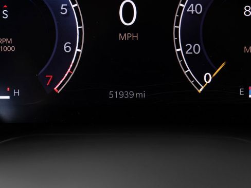 Used 2022 Jeep Grand Cherokee Limited image 3