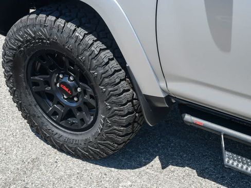 Used 2024 Toyota 4Runner TRD Off-Road Premium w/ Moonroof Package AWD/4WD image 12