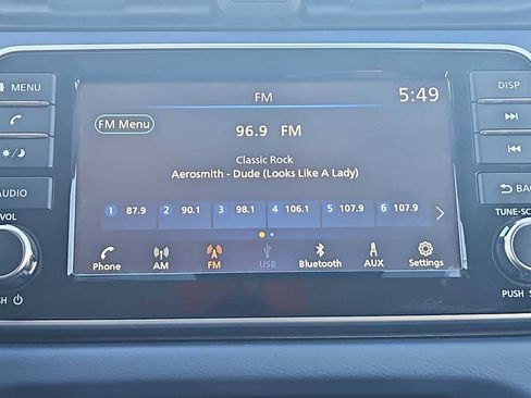 Used 2023 Nissan Versa SV image 12