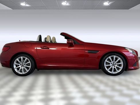 Certified 2019 Mercedes-Benz SLC 300 image 7