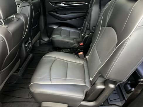 Used 2020 Buick Enclave Avenir w/ Avenir Technology Package AWD/4WD image 21